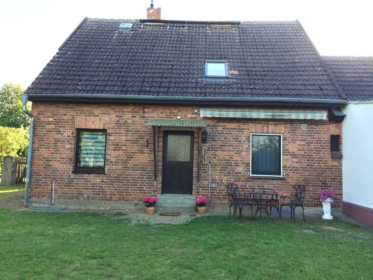 Ferienhaus Biene Wartin Екстериор снимка